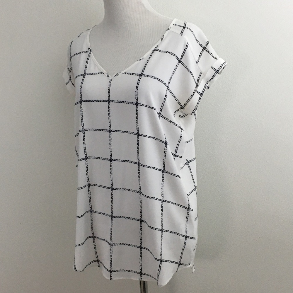 Express | Short Sleeve Blouse